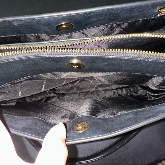 Whitney Medium Quilted Tote Bag - Picture 8 of 13